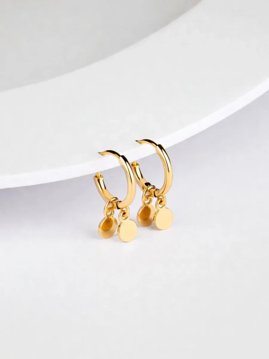 チャームピアス